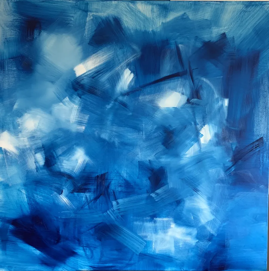 Fond bleu traversé de traces blanches et translucides