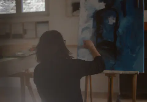 Un instant de travail à l’atelier